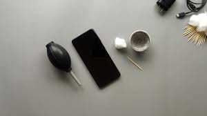 How to Clean the Charging Port on Your Samsung: Safe & Simple Steps